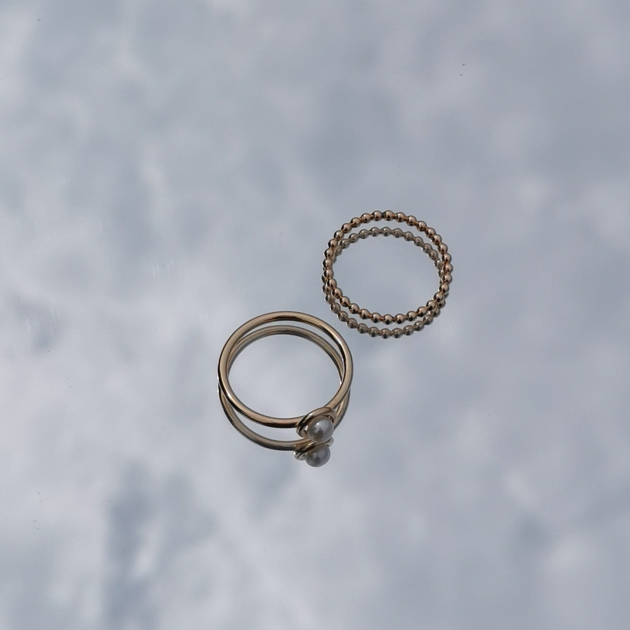 「New」Tiny Pearl Ring with Gold Circle