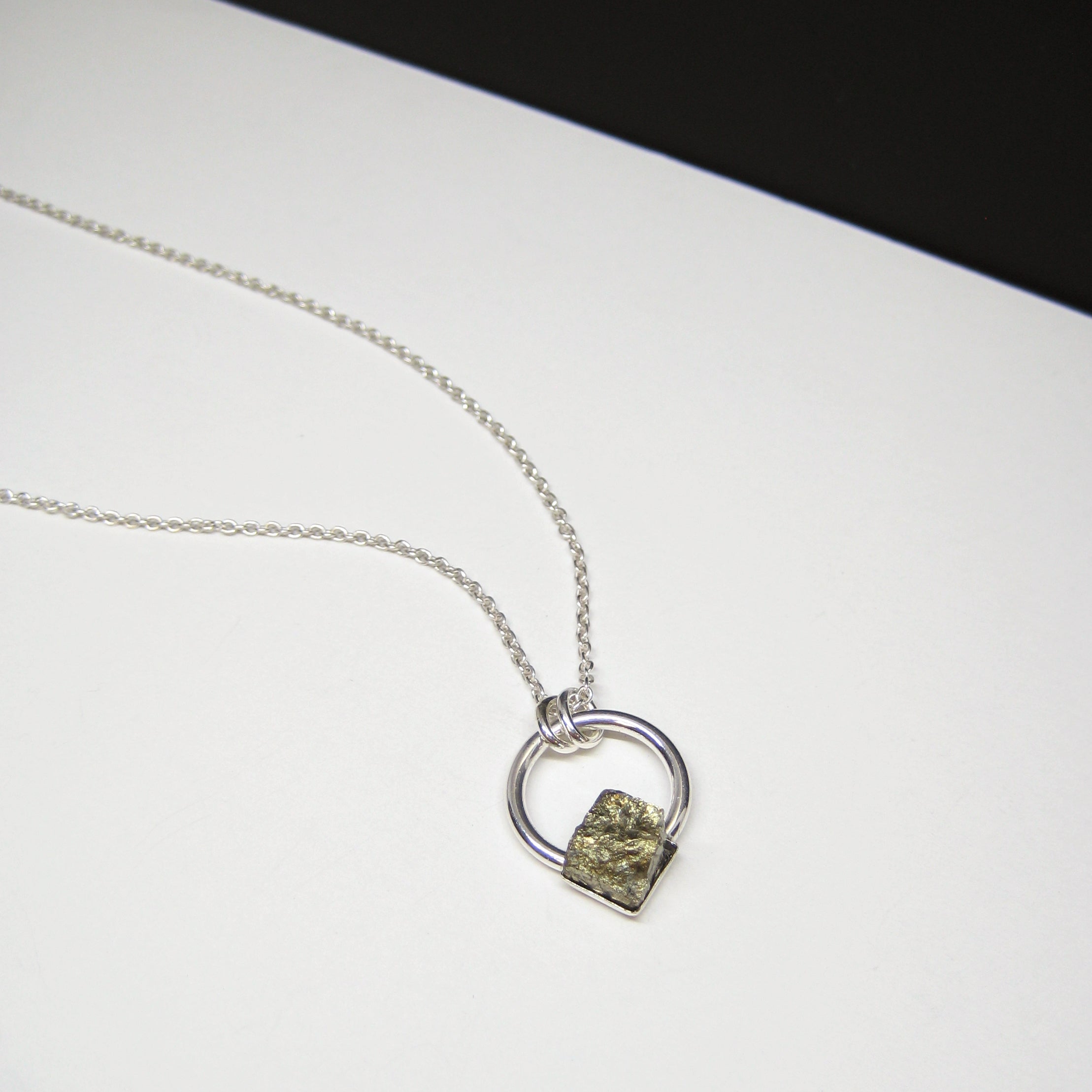 「New」Pyrite & Circle Pendant