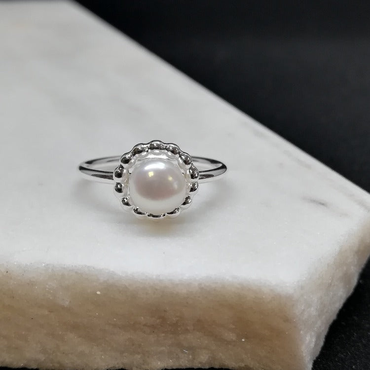 Beaded Circle & Pearl Ring